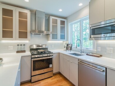 17 Standish St unit 1, Cambridge, MA 02138 - photo 7