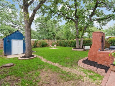 716 W Cedar St, Hurst, TX 76053 - photo 6