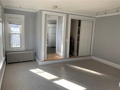 16 Mann Ave unit 2B, Newport, RI 02840 - photo 5
