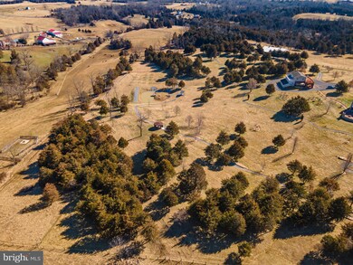 123 Stout Rd, Edinburg, VA 22824 - photo 4