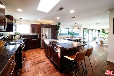 22461 Cass Ave, Woodland Hills, CA 91364 - photo 7