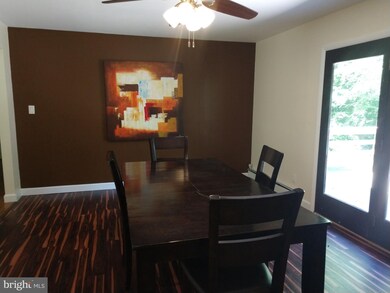 359 Sycamore Rd, Douglassville, PA 19518 - photo 5