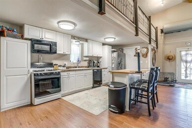 420 Rice Ln, Millsap, TX 76066 - photo 2