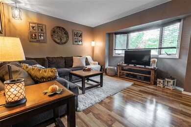 104 Eckhart Ave, Auburn, IN 46706 - photo 3