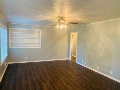 1913 W Bond St, Denison, TX 75020 - photo 5