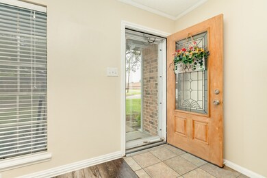 1705 Sherwood Cir, Alvin, TX 77511 - photo 5