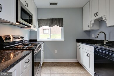 3111 Buccaneer Ct unit 2, Fairfax, VA 22031 - photo 6