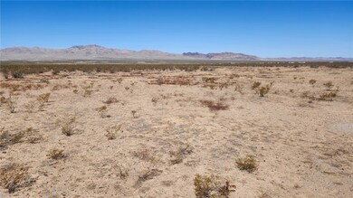 View of mountain background with a desert landscap