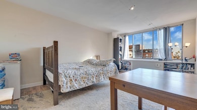 1111 Arlington Blvd unit 905, Arlington, VA 22209 - photo 6