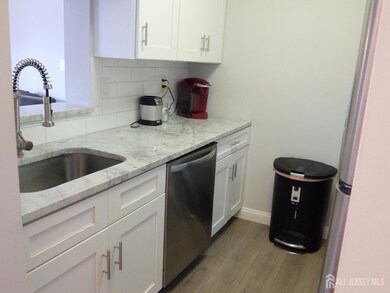 5307 Ravens Crest Dr, Plainsboro, NJ 08536 - photo 6