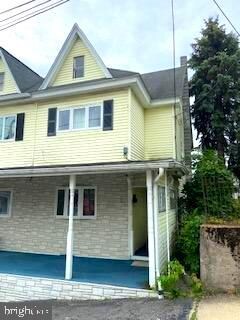 24 Clay St, Tamaqua, PA 18252 - photo 3