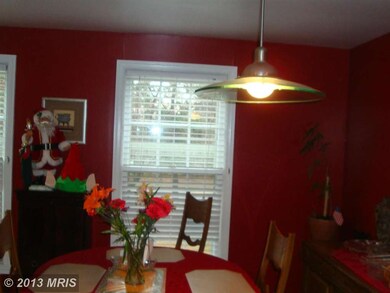 20514 Sterncroft Ct, Montgomery Village, MD 20886 - photo 5