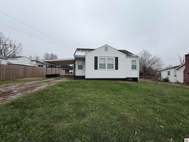 132 E Young St, Princeton, KY 42445 - photo 2