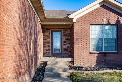 160 Berger Farm Dr, Mount Washington, KY 40047 - photo 2