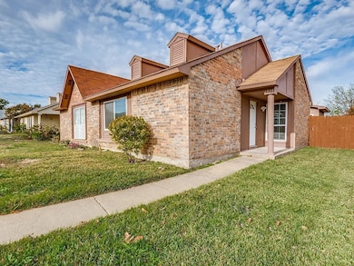 7125 Sorcey Rd, Dallas, TX 75249 - photo 2