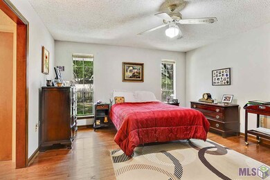 5644 Joan St, Zachary, LA 70791 - photo 4