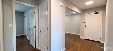 2-4 C St unit 4, Middlesex, NJ 08846 - photo 2