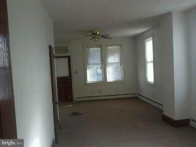 651 Mountain View Rd, Reading, PA 19607 - photo 3