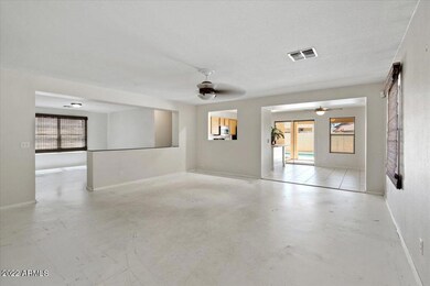 04-Living Room