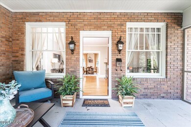 Screened in Porch