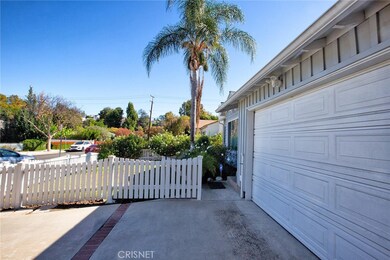 22024 Galvez St, Woodland Hills, CA 91364 - photo 3