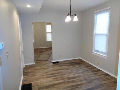 86 Neff Dinning Rm