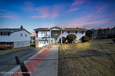 437 Jessup Ave, Dunmore, PA 18512 - photo 4