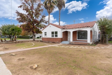 2246 W Hammond Ave, Fresno, CA 93728 - photo 3