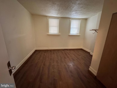 635 Chestnut St, Pottstown, PA 19464 - photo 4