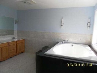 411 Pleasant St, Leicester, MA 01524 - photo 7