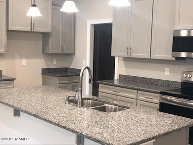 Lombardo III A - Gray Kitchen
