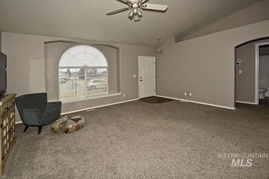 1201 W Teton Ave, Nampa, ID 83686 - photo 2