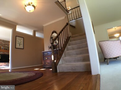 17401 Kirstin Ct, Olney, MD 20832 - photo 3