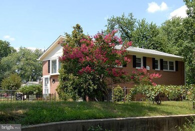 4922 Fable St, Capitol Heights, MD 20743 - photo 2