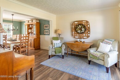 10106 Landwood Dr, Louisville, KY 40291 - photo 5