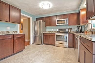 6 Hidden Ln, Mansfield, MA 02048 - photo 3