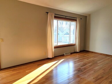 1823 Wallinford Dr, Sun Prairie, WI 53590 - photo 5