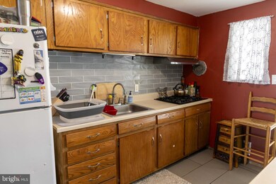 944 Kayden Ln, Essex, MD 21221 - photo 7