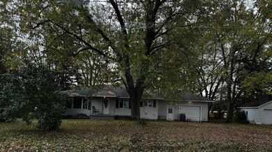 606 E Summit St, Breckenridge, MI 48615 - photo 3