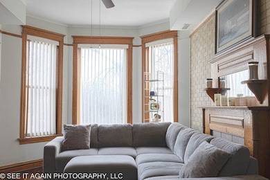 5942 S Calumet Ave unit 2, Chicago, IL 60637 - photo 2