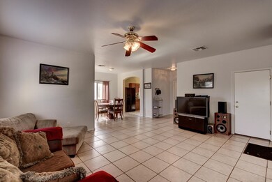 10421 E Bonnell St-13