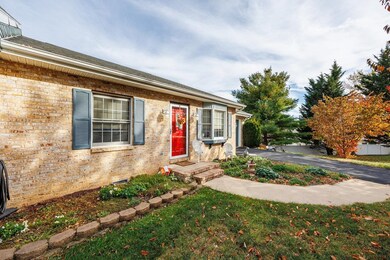 2398 Meadow Ct, Harrisonburg, VA 22801 - photo 3