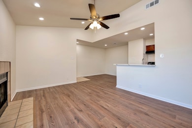 1101 Calico Ln unit 1422, Arlington, TX 76011 - photo 6