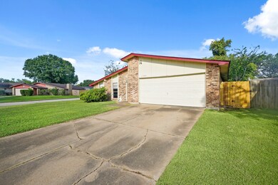 15822 Danford Dr, Houston, TX 77053 - photo 2