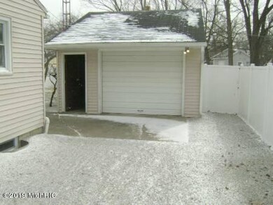 1628 Huron St, Niles, MI 49120 - photo 3