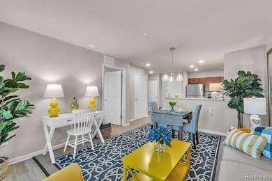 1957 S Telegraph Rd unit 301, Bloomfield Hills, MI 48302 - photo 5