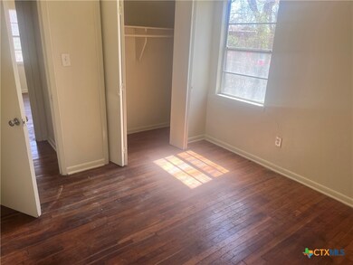 606 Mary St, Copperas Cove, TX 76522 - photo 6