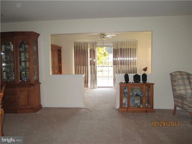 71 Lakebridge Dr, Woodbury, NJ 08096 - photo 5