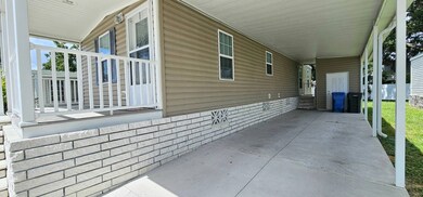 106 Robert James Dr, Valrico, FL 33594 - photo 5