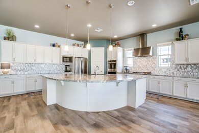 Chef's kitchen